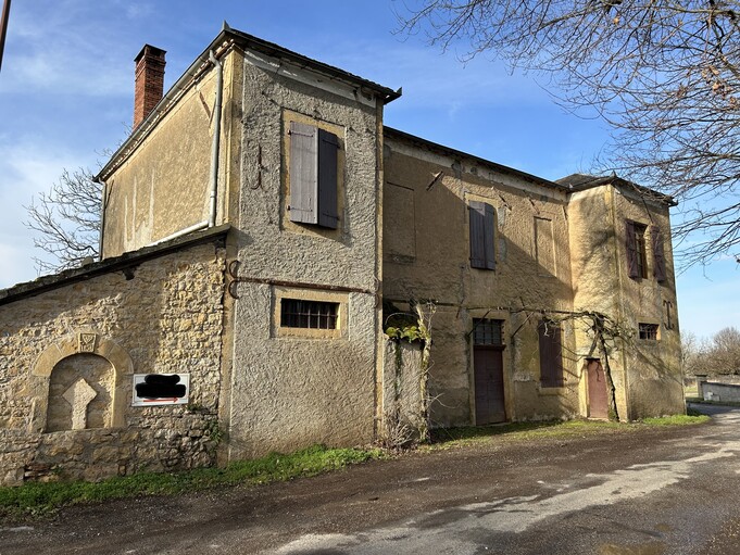 MAISON A RESTAURER